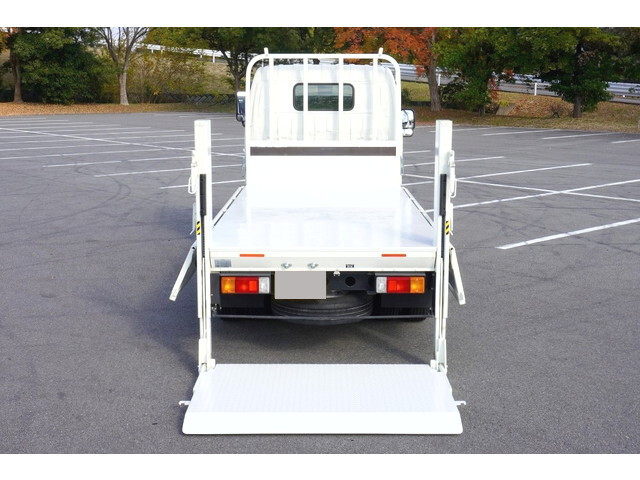 トヨタダイナ平ボディ小型（2t・3t）[写真14]