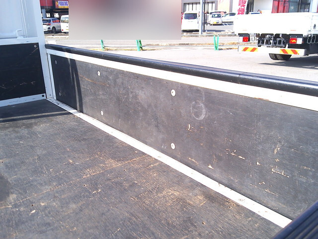 いすゞエルフダブルキャブ（Wキャブ）小型（2t・3t）[写真15]