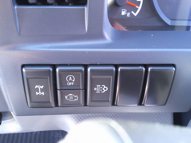 いすゞエルフダブルキャブ（Wキャブ）小型（2t・3t）[写真29]