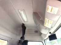 UDトラックスクオントレーラーヘッド（トラクターヘッド）大型（10t）[写真19]