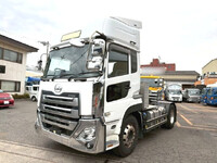 UDトラックスクオントレーラーヘッド（トラクターヘッド）大型（10t）[写真04]