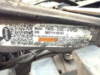 UDトラックスクオントレーラーヘッド（トラクターヘッド）大型（10t）[写真08]