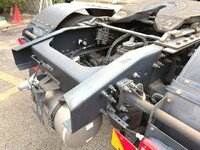 UDトラックスクオントレーラーヘッド（トラクターヘッド）大型（10t）[写真10]