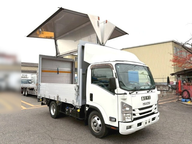 いすゞエルフアルミウイング2019年(令和元年)2RG-NPR88AN