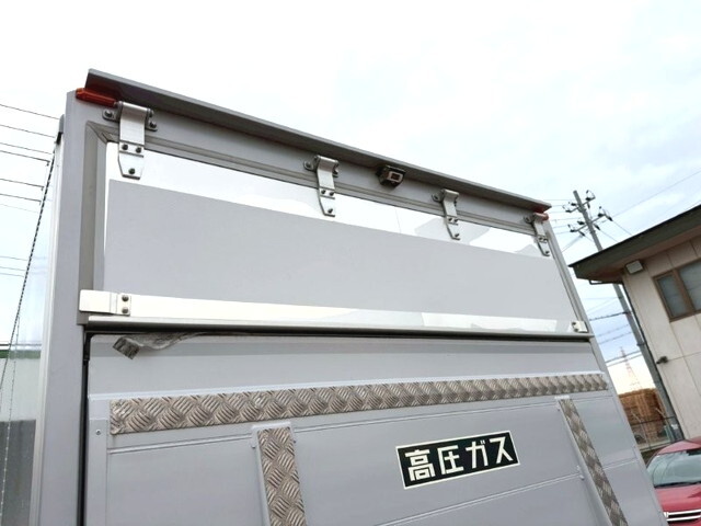 いすゞエルフアルミウイング小型（2t・3t）[写真18]