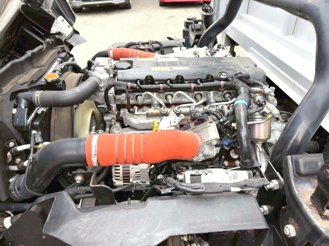 いすゞエルフアルミウイング小型（2t・3t）[写真21]