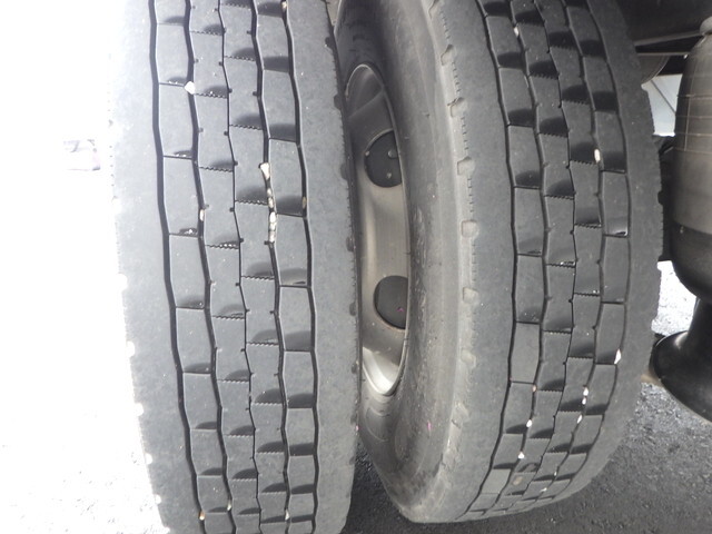 三菱ふそうファイターアルミウイング中型（4t）[写真11]