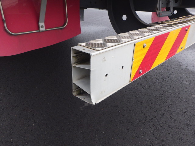 三菱ふそうファイターアルミウイング中型（4t）[写真16]