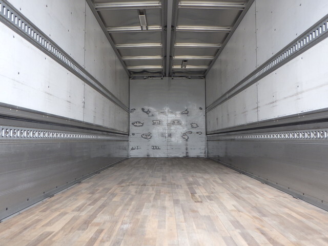 三菱ふそうファイターアルミウイング中型（4t）[写真21]