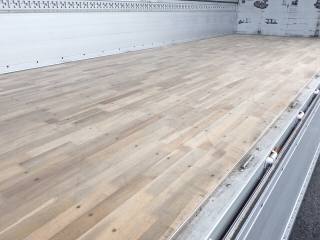 三菱ふそうファイターアルミウイング中型（4t）[写真26]