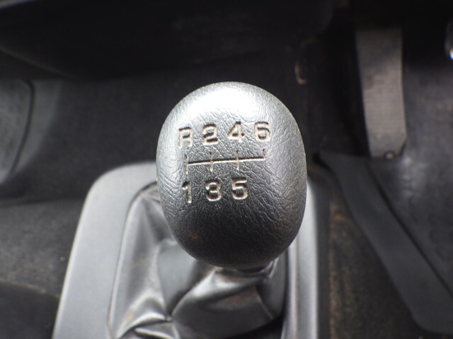 三菱ふそうファイターアルミウイング中型（4t）[写真30]