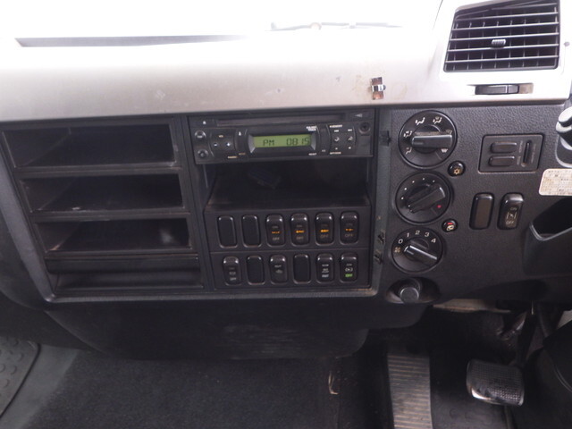 三菱ふそうファイターアルミウイング中型（4t）[写真31]