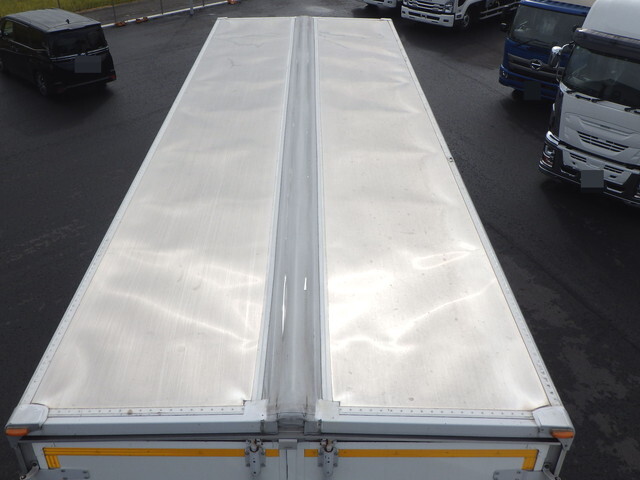 三菱ふそうファイターアルミウイング中型（4t）[写真35]