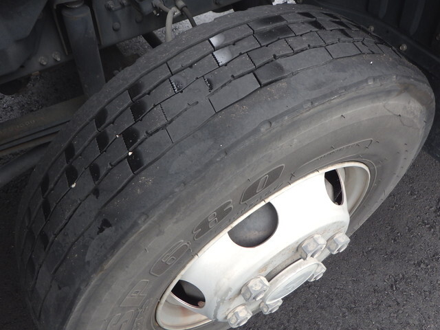 三菱ふそうファイターアルミウイング中型（4t）[写真08]