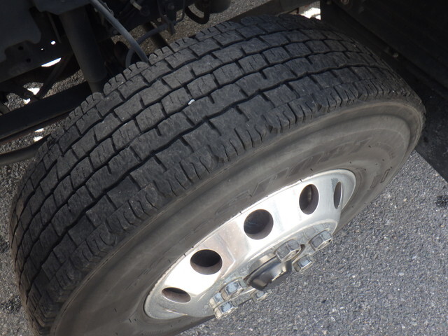 いすゞフォワードアルミウイング中型（4t）[写真10]