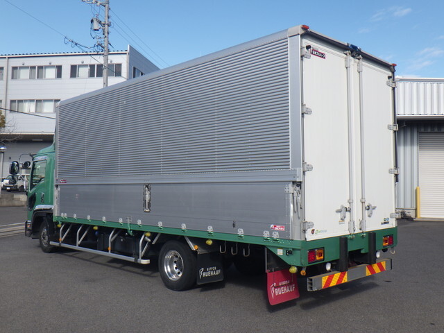 いすゞフォワードアルミウイング中型（4t）[写真02]