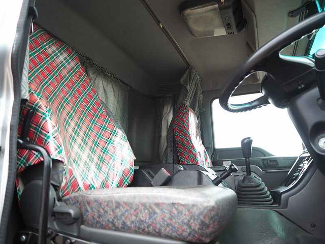 いすゞギガミキサー車（コンクリートミキサー）大型（10t）[写真35]