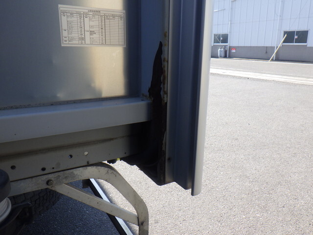 日野レンジャーアルミウイング中型（4t）[写真17]