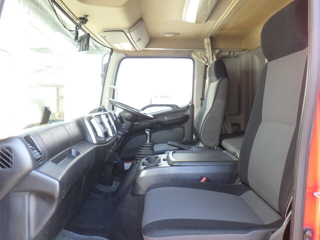 日野レンジャーアルミウイング中型（4t）[写真34]