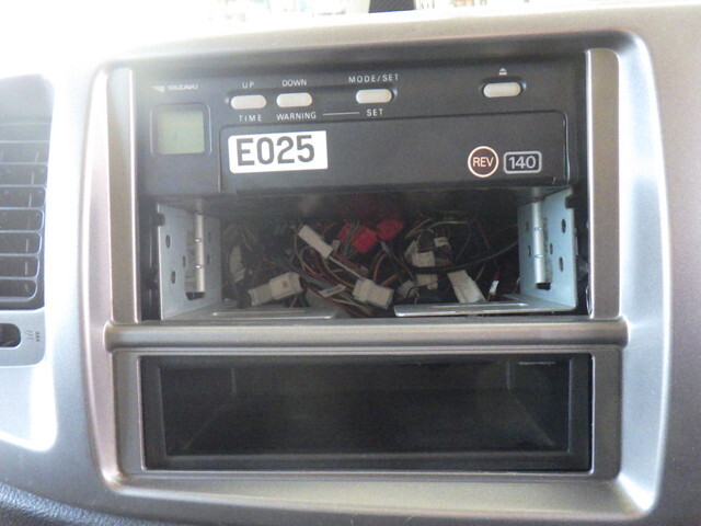 日野レンジャーアルミウイング中型（4t）[写真38]