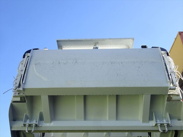 日野デュトロパッカー車（塵芥車）小型（2t・3t）[写真11]