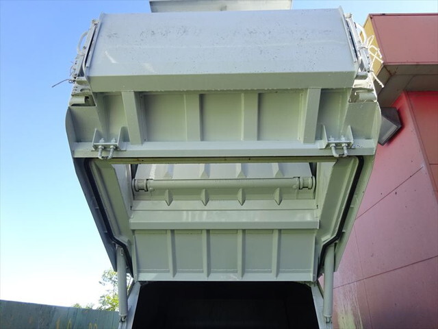 日野デュトロパッカー車（塵芥車）小型（2t・3t）[写真12]