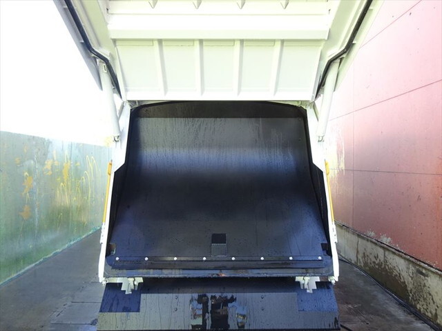 日野デュトロパッカー車（塵芥車）小型（2t・3t）[写真14]