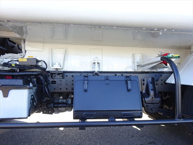 日野デュトロパッカー車（塵芥車）小型（2t・3t）[写真06]