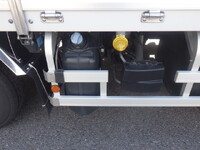 三菱ふそうスーパーグレートアルミウイング大型（10t）[写真12]