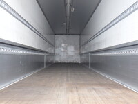 三菱ふそうスーパーグレートアルミウイング大型（10t）[写真17]