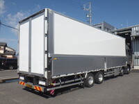 三菱ふそうスーパーグレートアルミウイング大型（10t）[写真05]