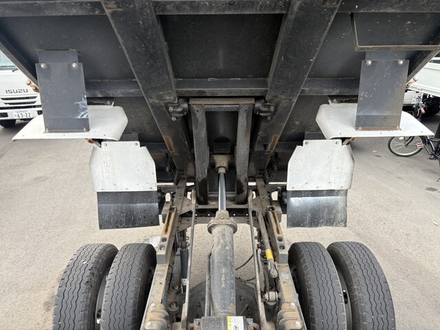いすゞエルフダンプ小型（2t・3t）[写真12]