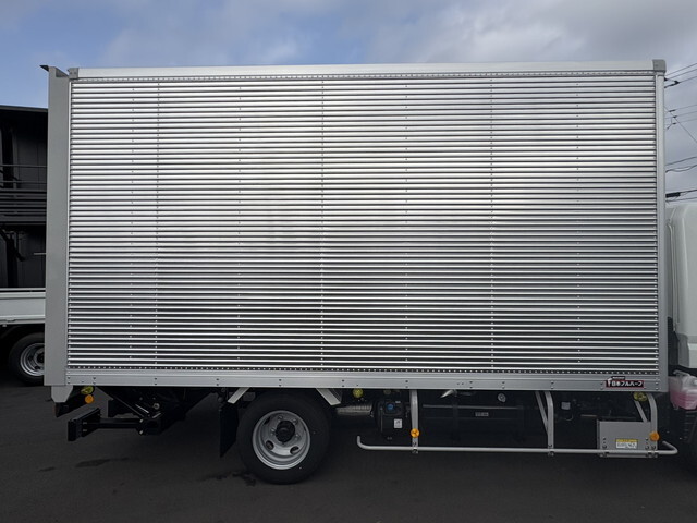 三菱ふそうキャンターアルミバン小型（2t・3t）[写真06]