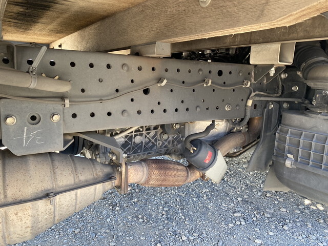 いすゞエルフ平ボディ小型（2t・3t）[写真14]