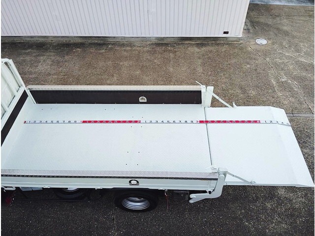 トヨタダイナ平ボディ小型（2t・3t）[写真10]