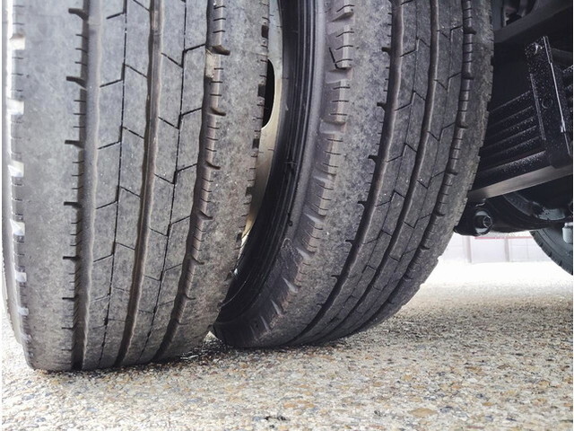 トヨタダイナ平ボディ小型（2t・3t）[写真21]