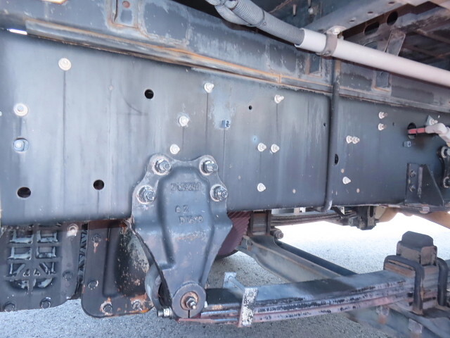 いすゞギガアルミウイング大型（10t）[写真11]