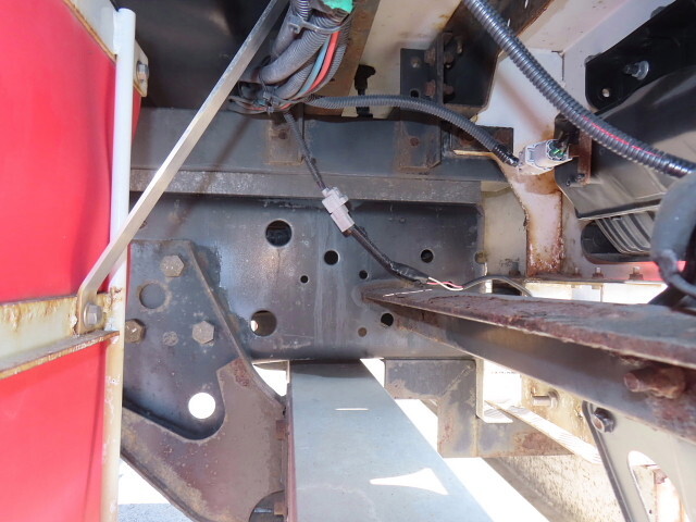 いすゞギガアルミウイング大型（10t）[写真14]