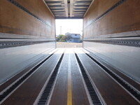 いすゞギガアルミウイング大型（10t）[写真31]