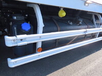 いすゞギガアルミウイング大型（10t）[写真34]