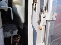 いすゞギガアルミウイング大型（10t）[写真37]