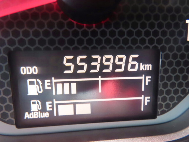 いすゞギガアルミウイング大型（10t）[写真40]