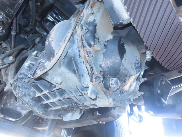 いすゞギガアルミウイング大型（10t）[写真08]