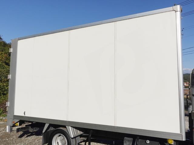 トヨタダイナパネルバン小型（2t・3t）[写真06]