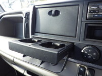 三菱ふそうキャンター平ボディ小型（2t・3t）[写真15]