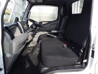 三菱ふそうキャンター平ボディ小型（2t・3t）[写真10]