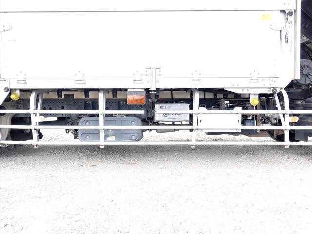 いすゞフォワードアルミウイング増トン（6t・8t）[写真10]