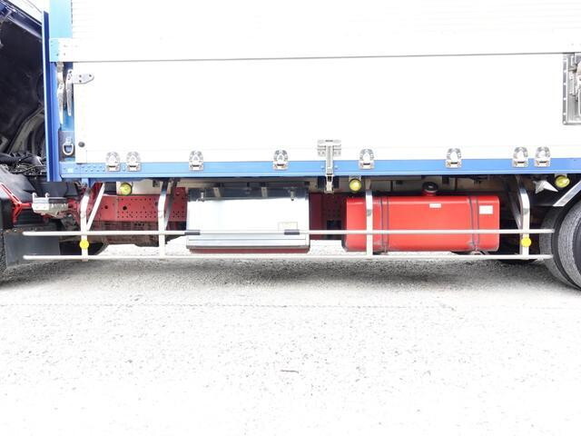 いすゞフォワードアルミウイング中型（4t）[写真15]