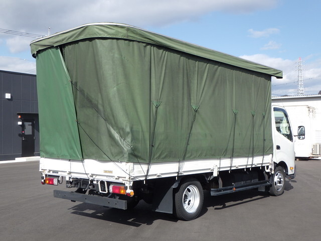 トヨタその他の車種カーテン車小型（2t・3t）[写真02]