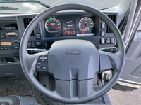 いすゞフォワードアルミブロック中型（4t）[写真32]